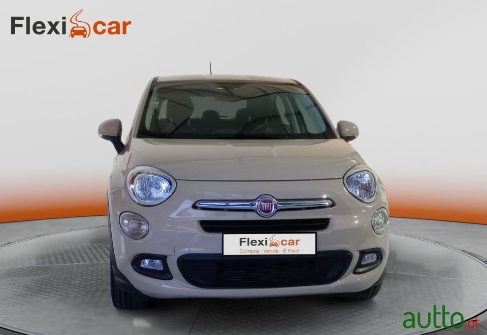 2017' Fiat 500X photo #2