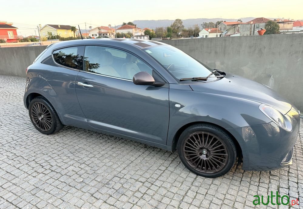 2016' Alfa Romeo MiTo photo #2