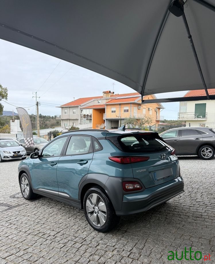 2020' Hyundai Kauai 64 Kwh Premium photo #3