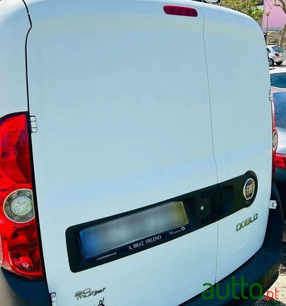2014' Fiat Doblo photo #3