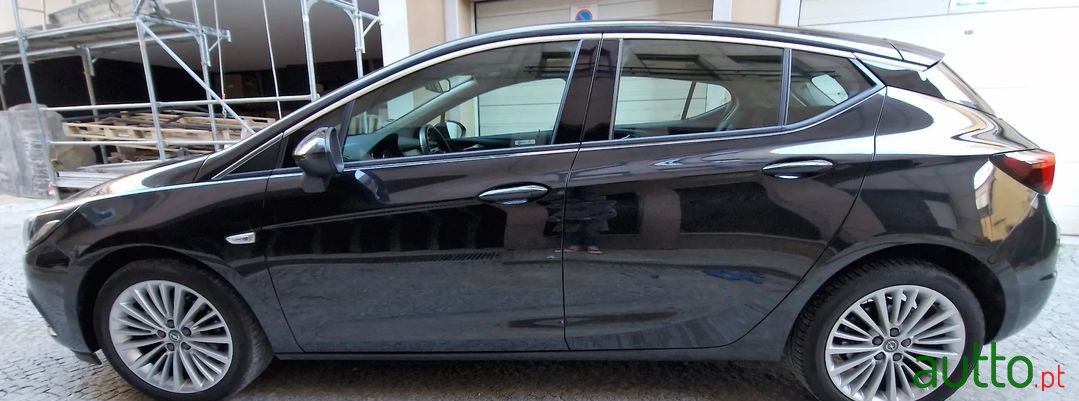 2016' Opel Astra photo #4
