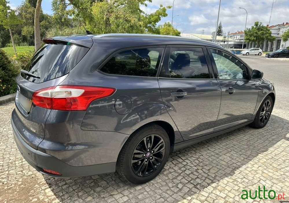 2013' Ford Focus Sw photo #4