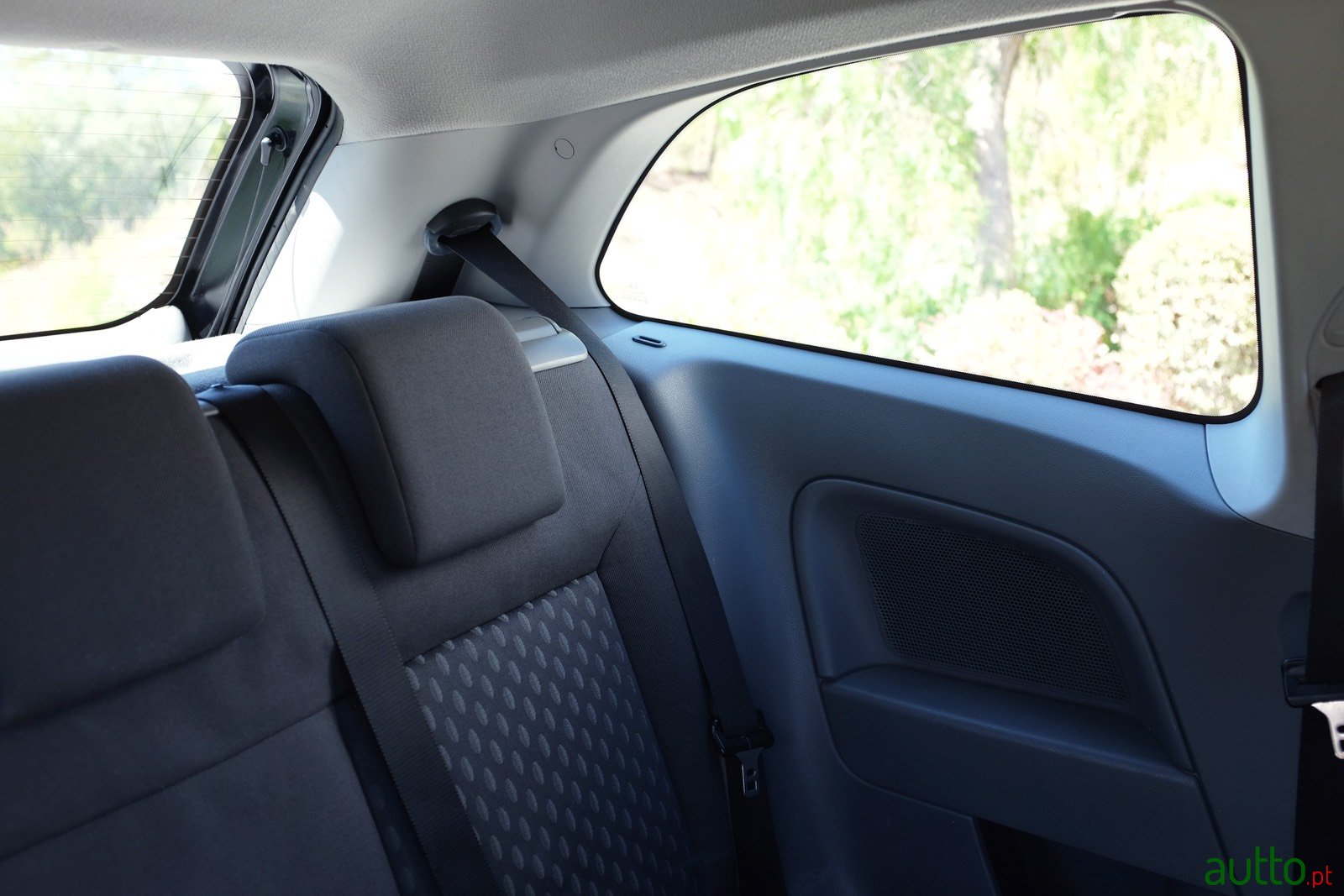 2003' Ford Fiesta photo #6