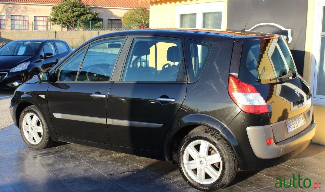 2006' Renault Scenic 1.5 Dci Confort photo #2