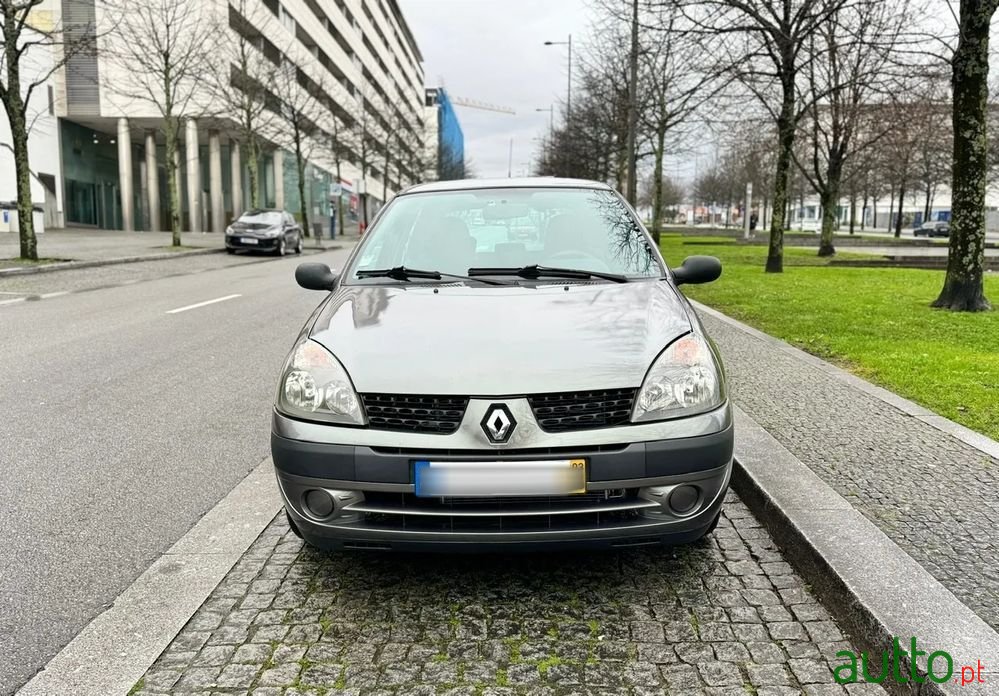 2003' Renault Clio 1.2 Expression photo #2