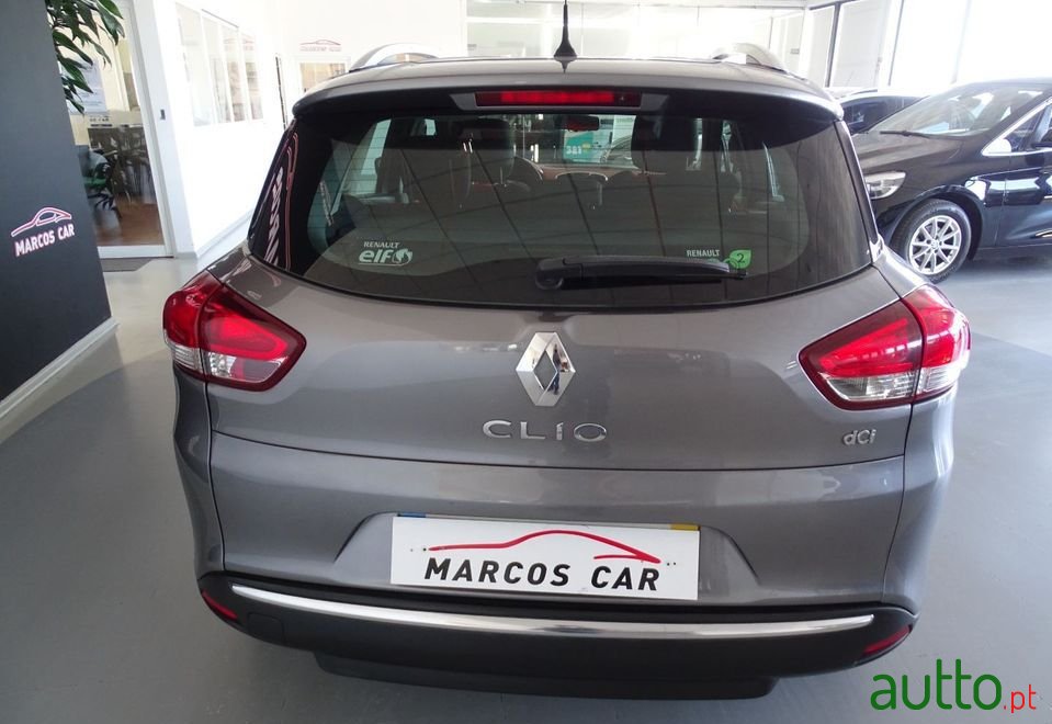 2013' Renault Clio Sport Tourer photo #4
