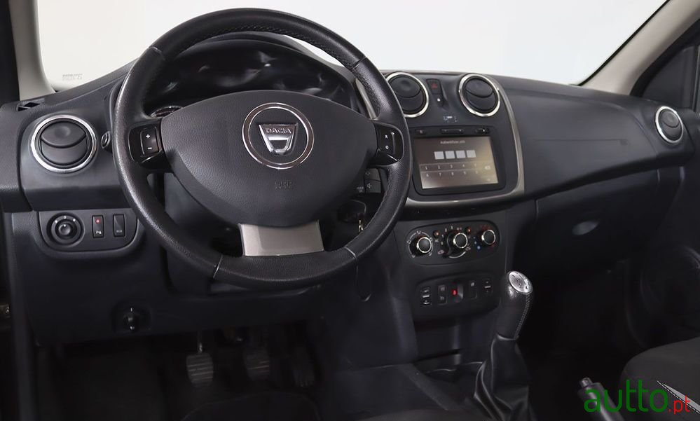 2015' Dacia Sandero 0.9 Tce Stepway 124G photo #5