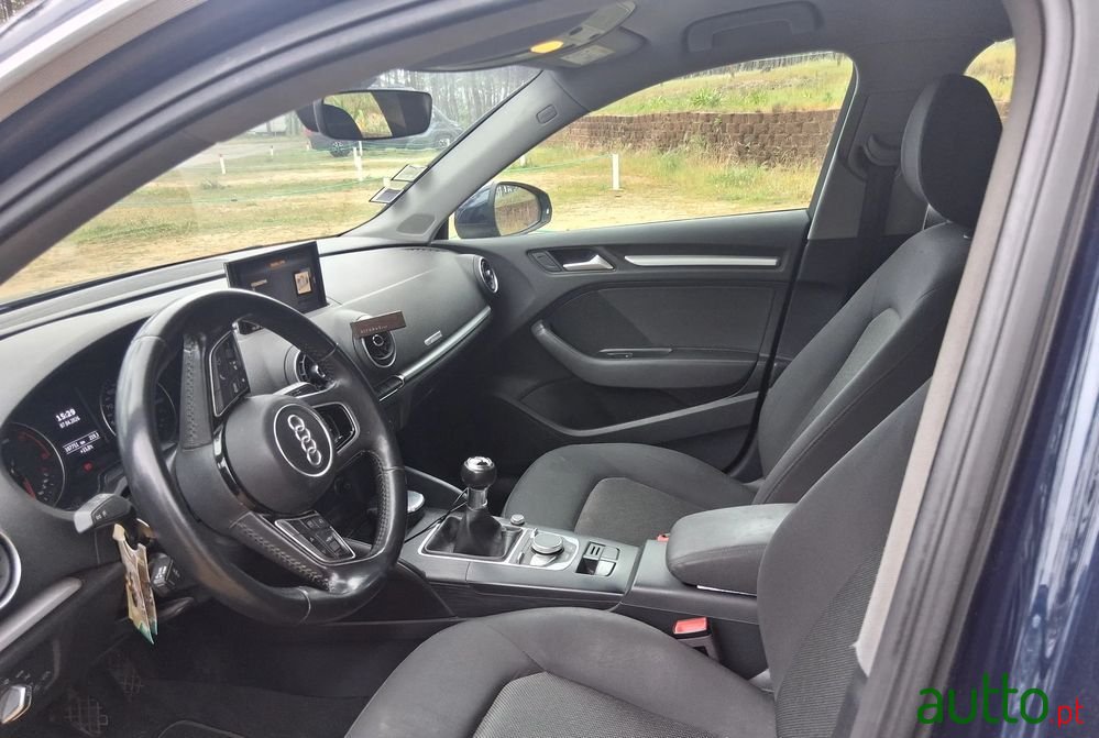 2017' Audi A3 Sportback photo #4