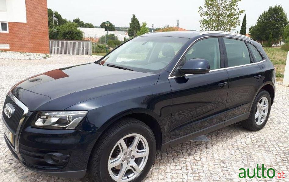 2010' Audi Q5 photo #1