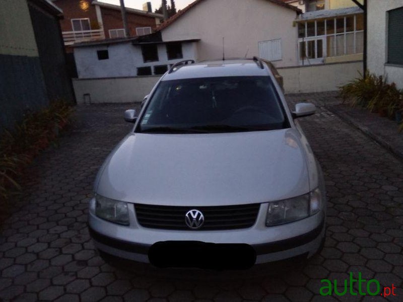 1998' Volkswagen Passat Variant photo #2