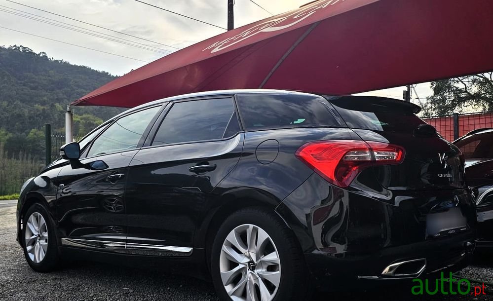 2014' Citroen DS5 photo #3