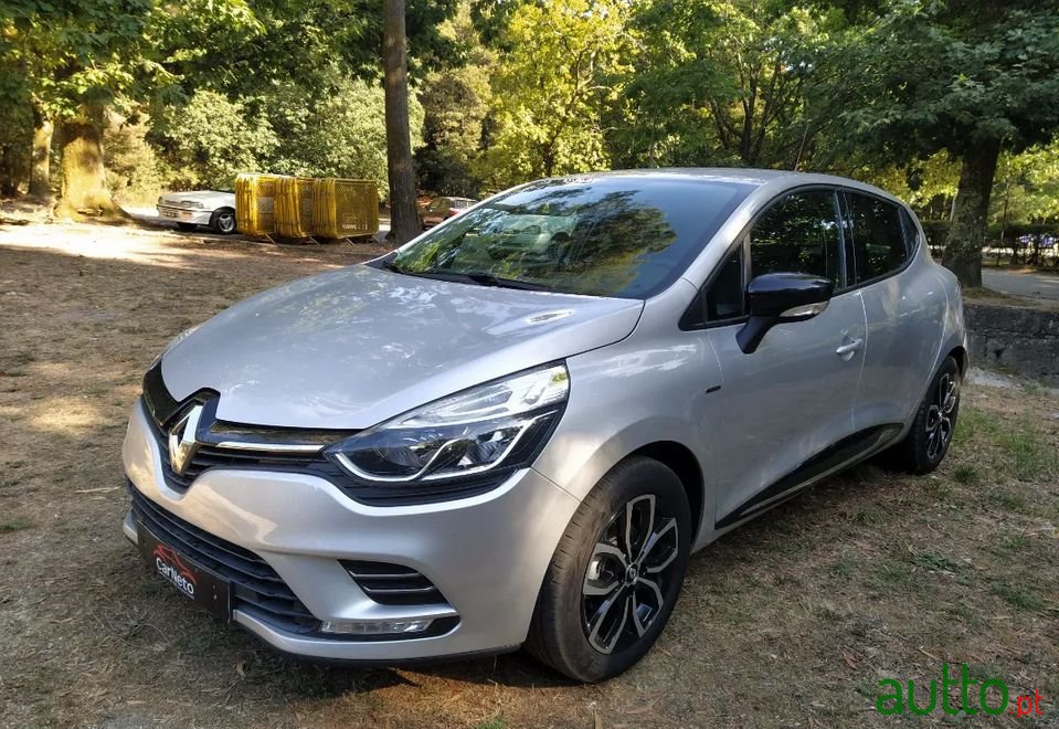 2017' Renault Clio photo #1