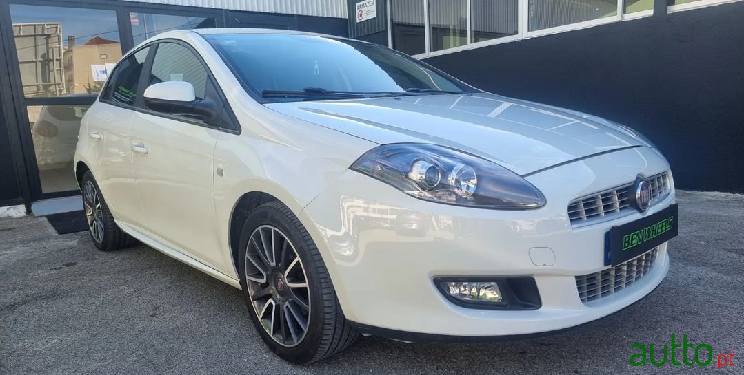 2011' Fiat Bravo photo #3