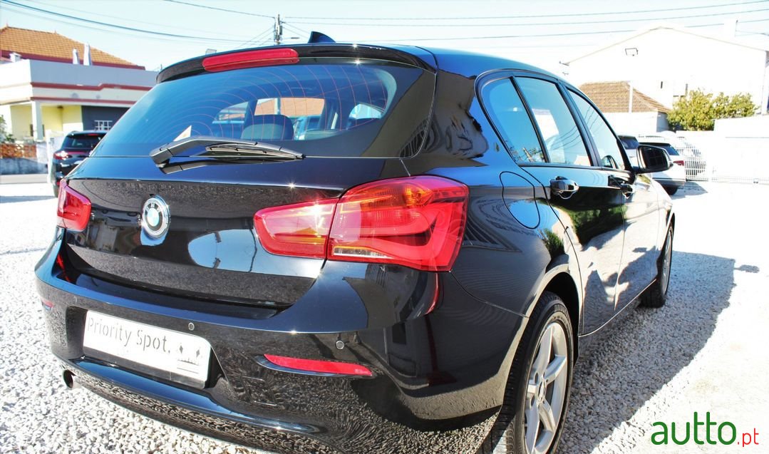 2016' BMW 116 Sport photo #5