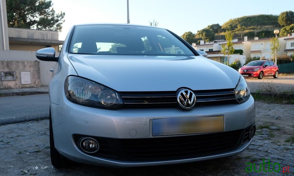 2008' Volkswagen Golf photo #1