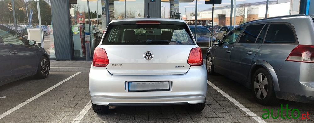 2014' Volkswagen Polo photo #3