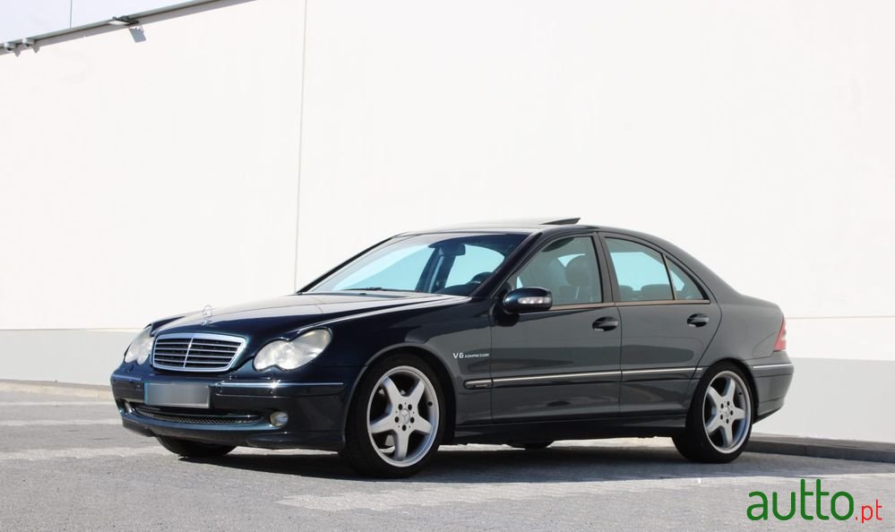 2001' Mercedes-Benz Classe C photo #3