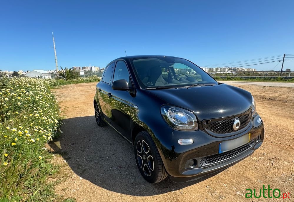 2019' Smart Forfour photo #1