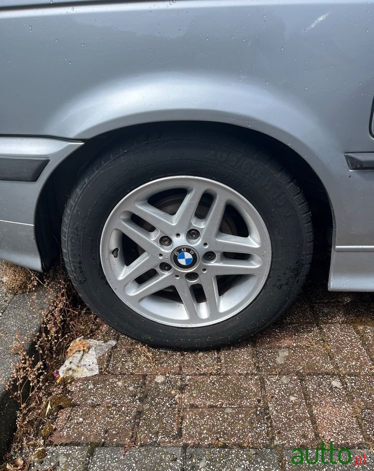 1996' BMW Série 3 Tds Compact photo #4