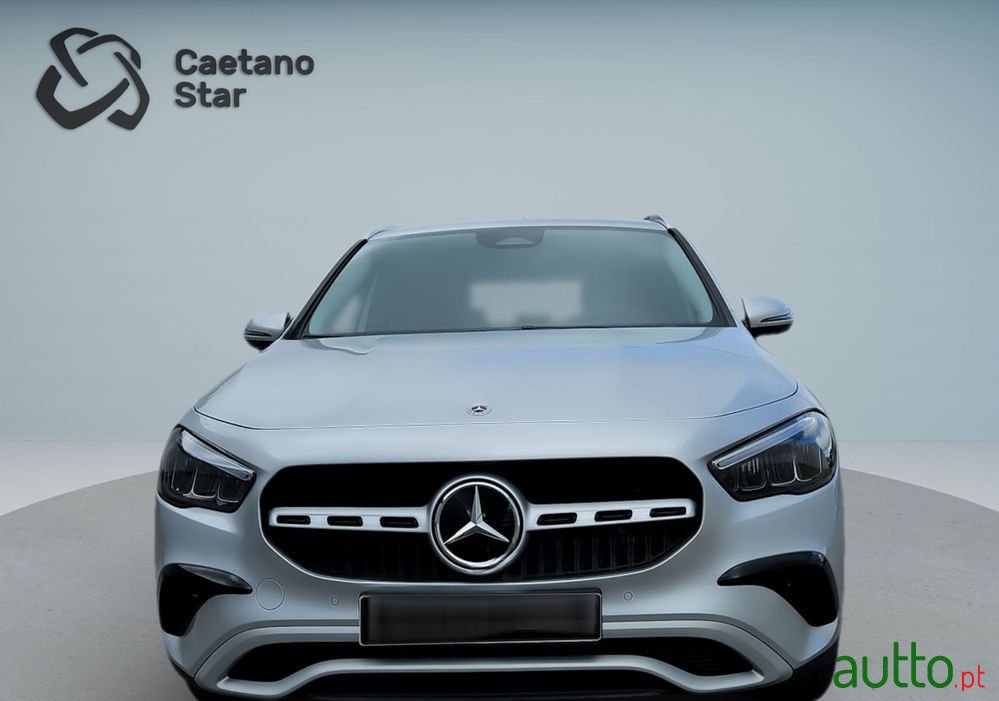 2024' Mercedes-Benz GLA 180 D Style photo #2