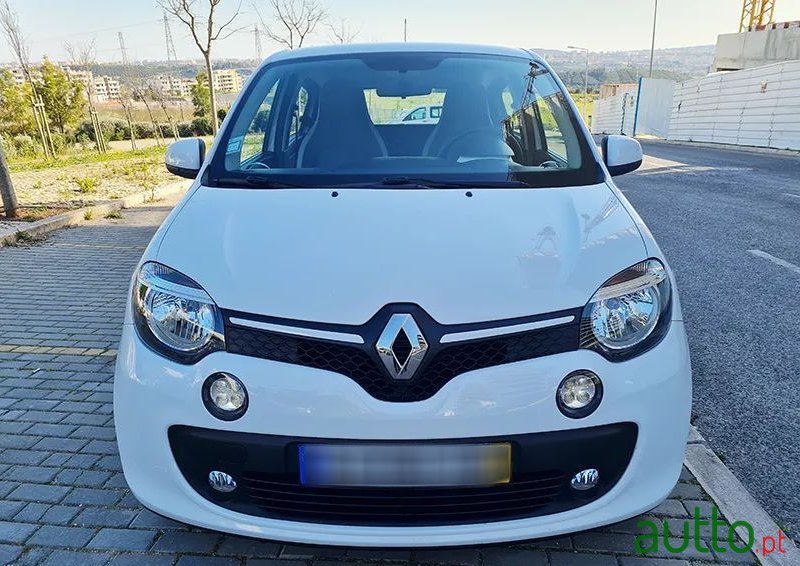 2016' Renault Twingo 1.0 Sce Limited photo #2