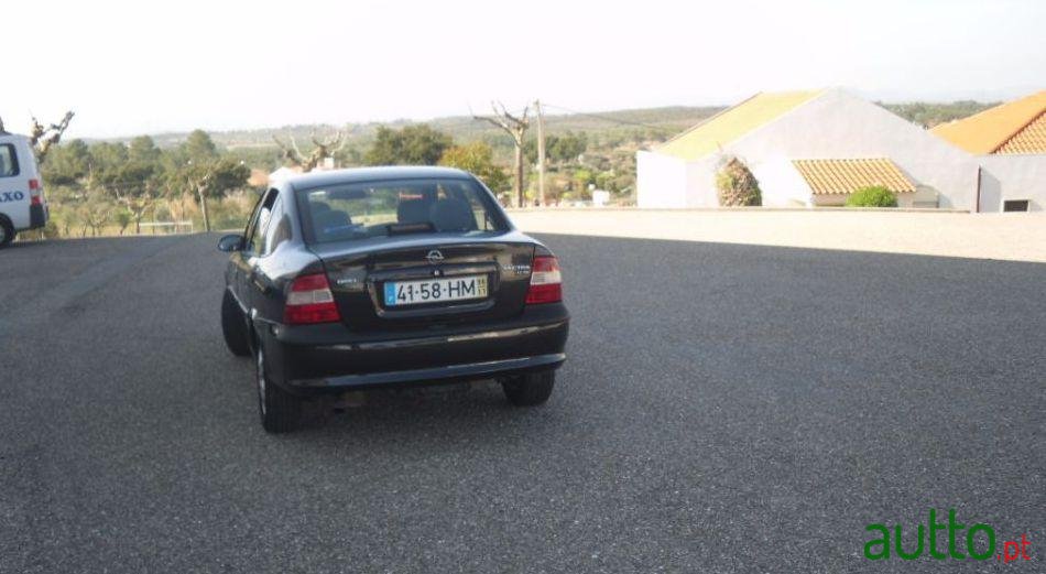 1996' Opel Vectra 1.7 Td photo #1