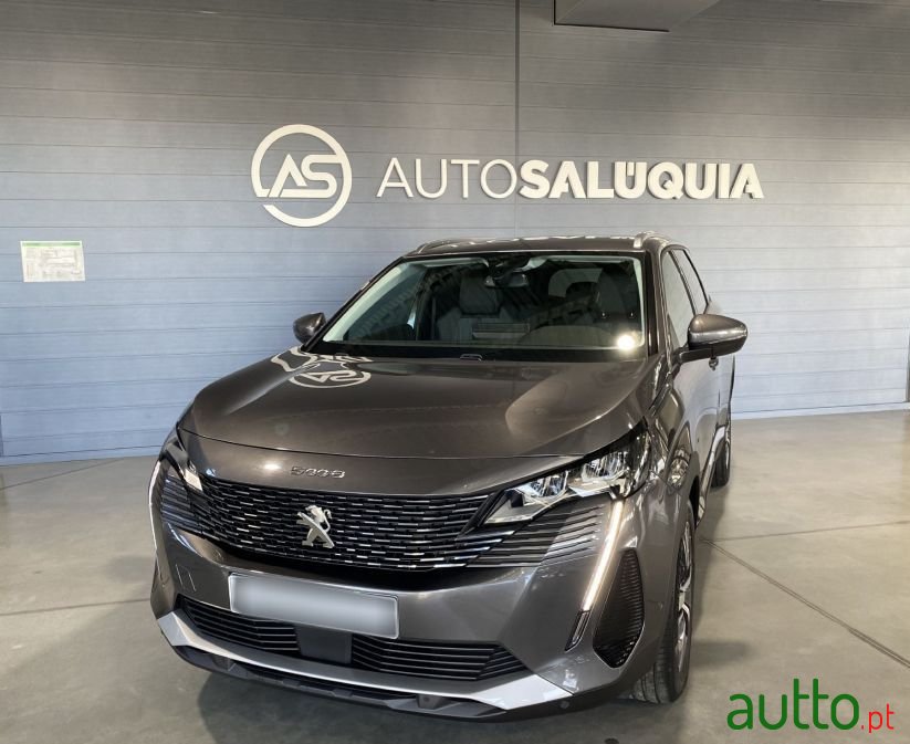 2021' Peugeot 5008 photo #1