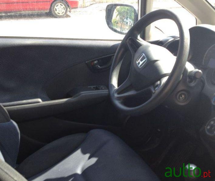 2011' Honda Jazz photo #1