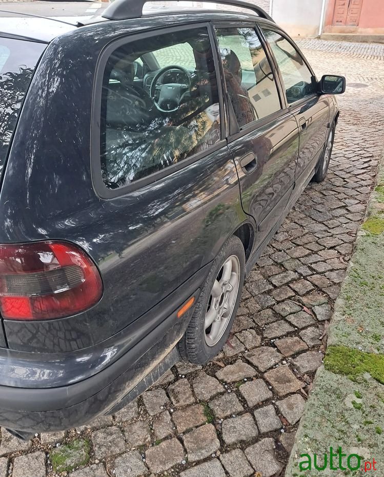 1997' Volvo V40 Cross Country photo #5