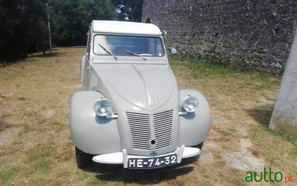 1959' Citroen 2 CV photo #4