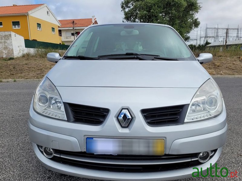 2007' Renault Scenic photo #2