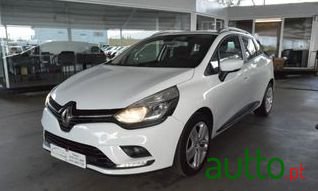 2017' Renault Clio Sport Tourer photo #2