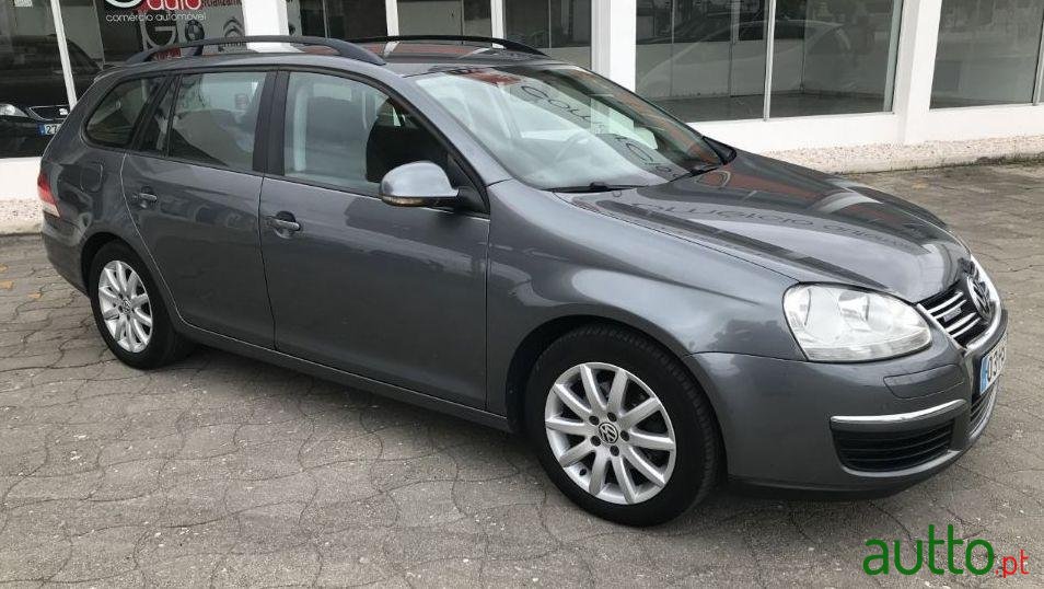 2009' Volkswagen Golf Variant photo #4