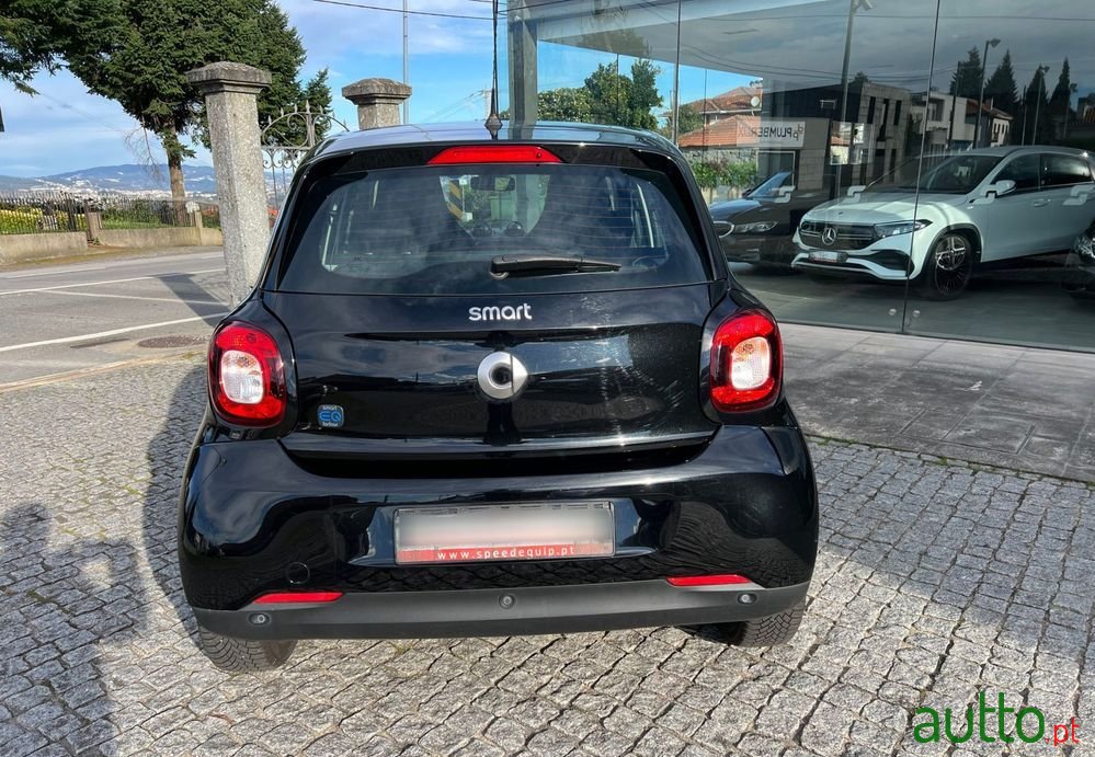 2022' Smart Forfour Eq Passion photo #6