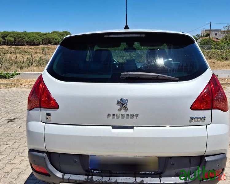 2012' Peugeot 3008 photo #2