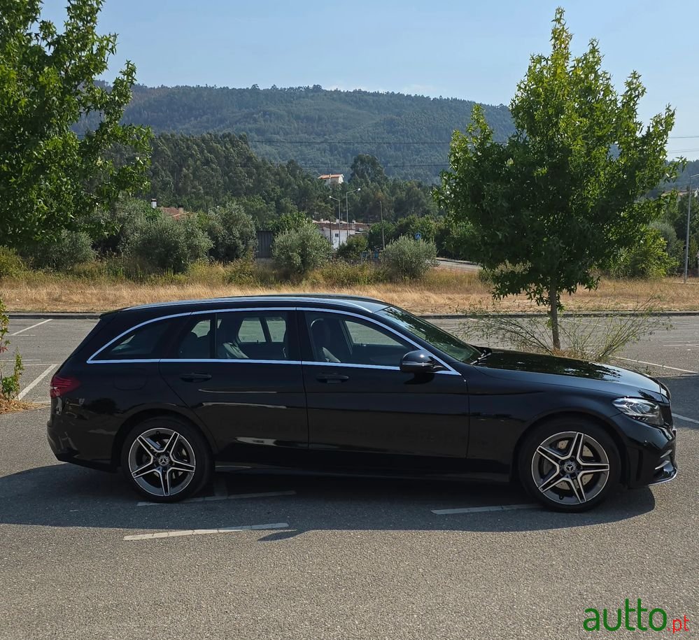 2020' Mercedes-Benz Classe C photo #6