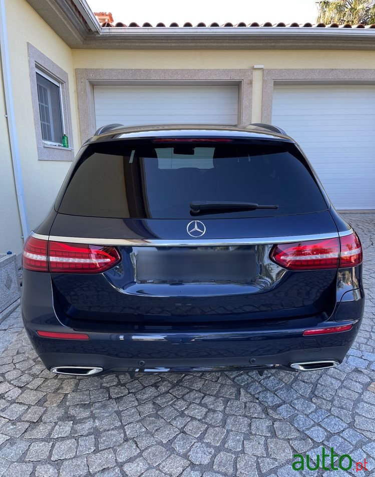 2022' Mercedes-Benz E 300 photo #4