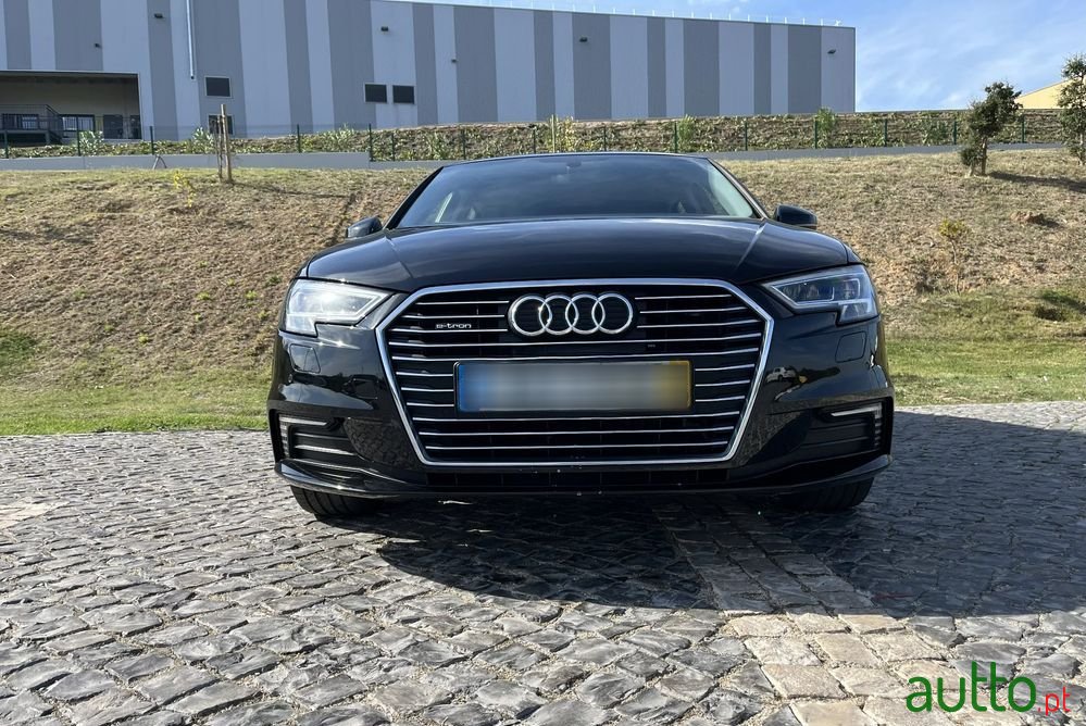 2017' Audi A3 Sportback photo #3