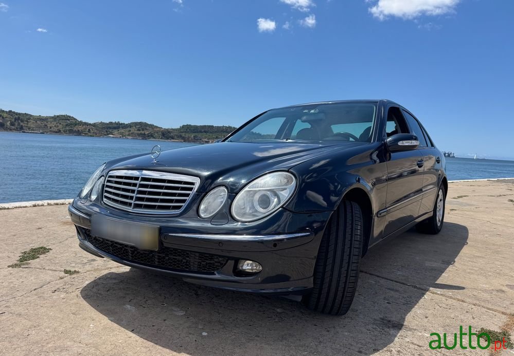 2005' Mercedes-Benz Classe E Cdi Elegance Aut. photo #2