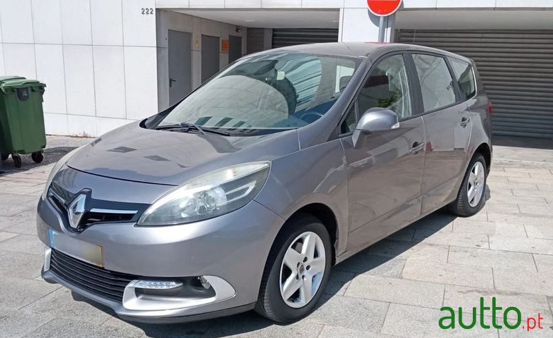 2014' Renault Grand Scenic Energy photo #1