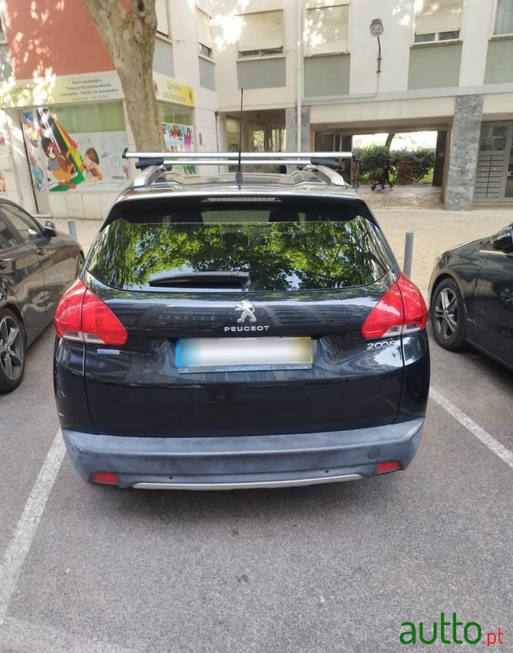 2016' Peugeot 2008 photo #5