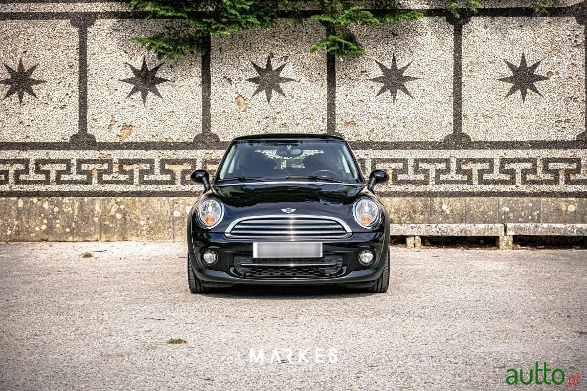 2012' MINI Cooper photo #4