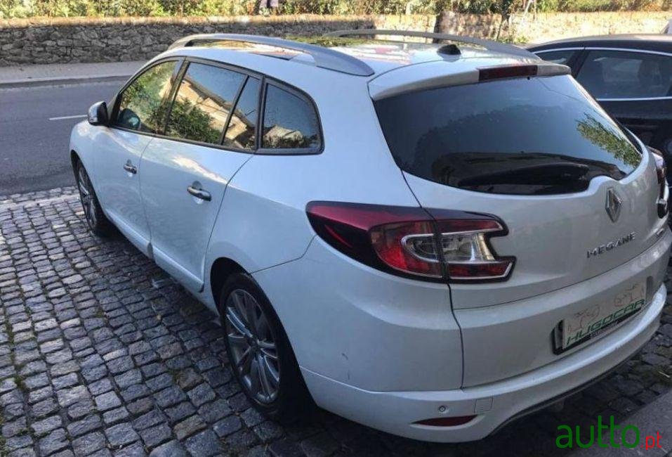 2012' Renault Megane Sport Tourer photo #1