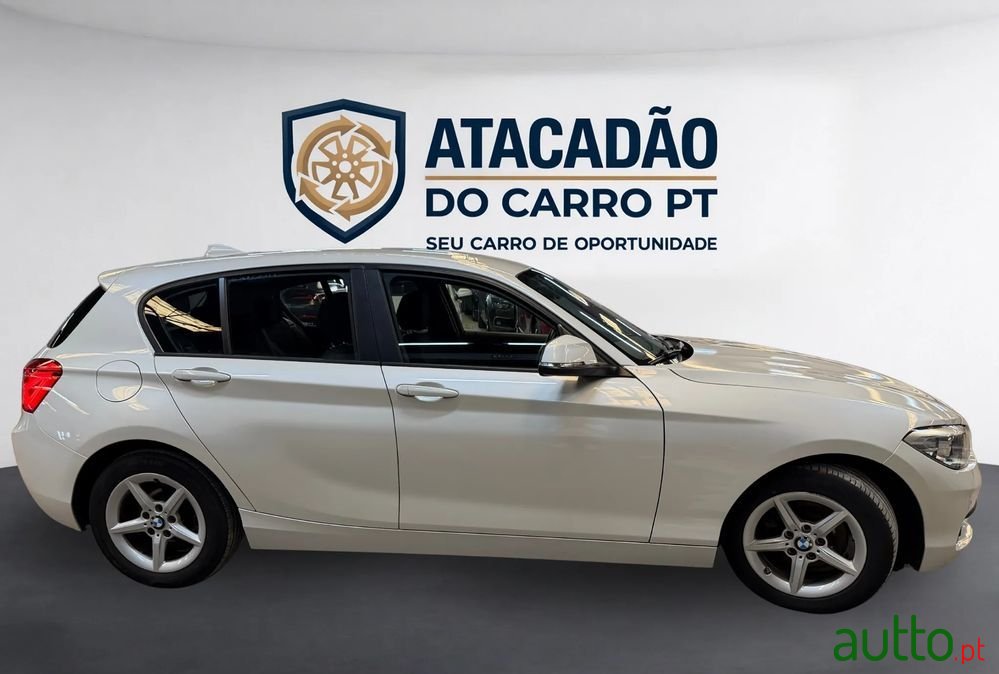 2016' BMW Série 1 D photo #4