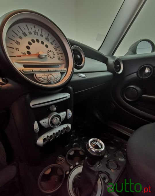 2008' MINI Cooper photo #4