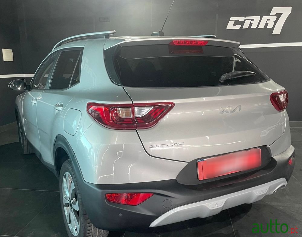 2022' Kia Stonic 1.0 T-Gdi Drive photo #6