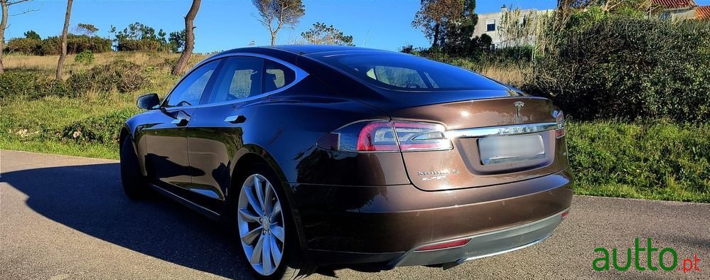 2014' Tesla Model S Standard photo #3