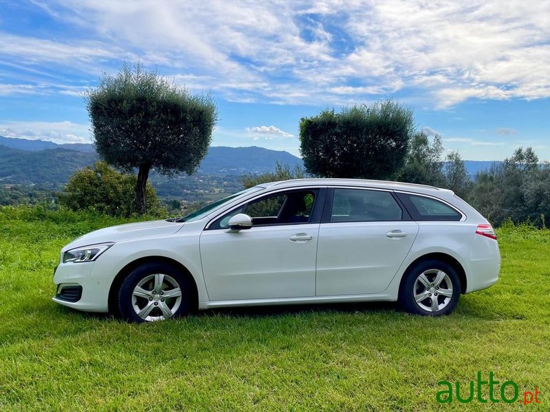 2015' Peugeot 508 Sw photo #4