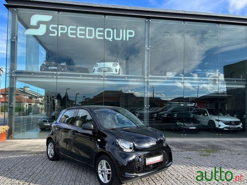 2022' Smart Forfour Eq Passion photo #1