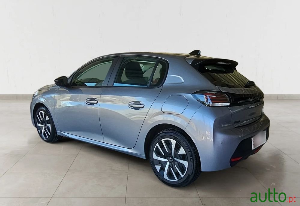 2024' Peugeot 208 photo #3